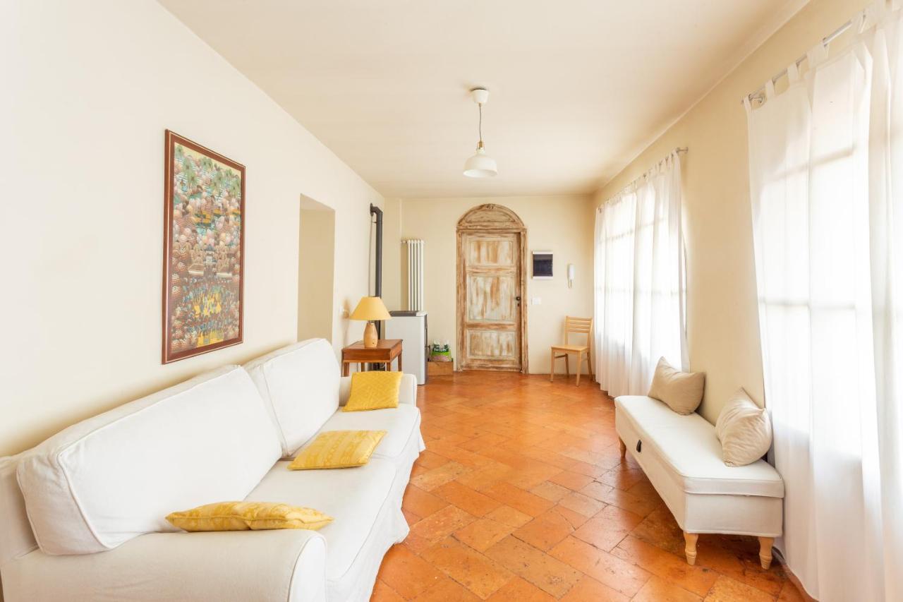 Appartement Palazzo Mia By Icasamia It à Castello Cabiaglio Extérieur photo