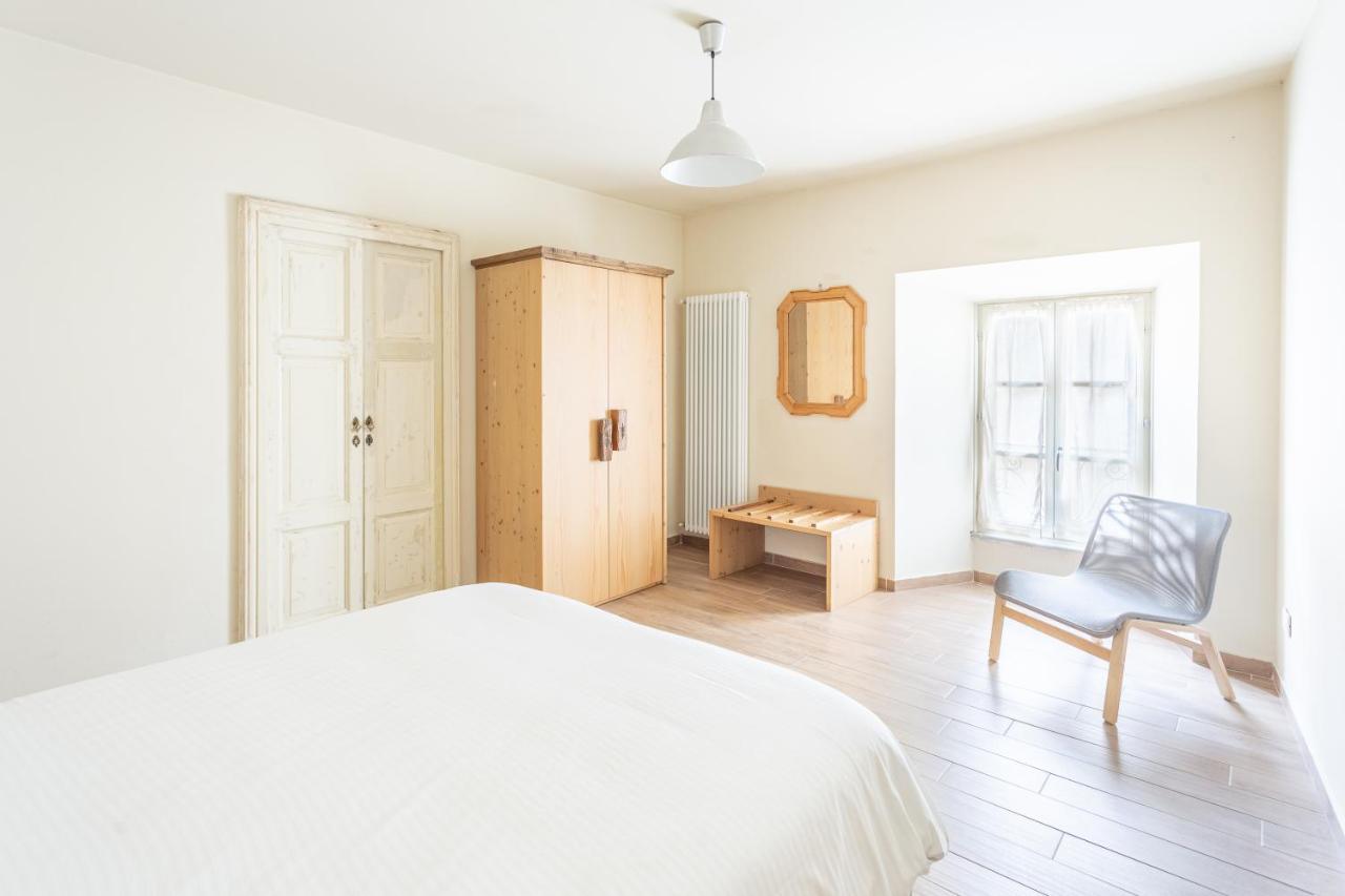 Appartement Palazzo Mia By Icasamia It à Castello Cabiaglio Extérieur photo
