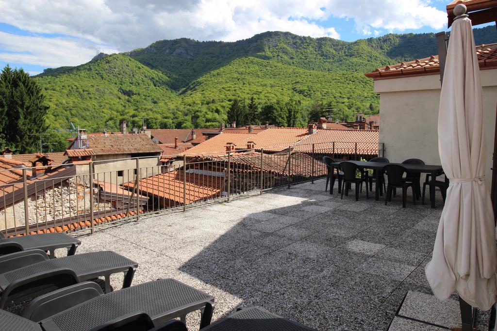 Appartement Palazzo Mia By Icasamia It à Castello Cabiaglio Extérieur photo