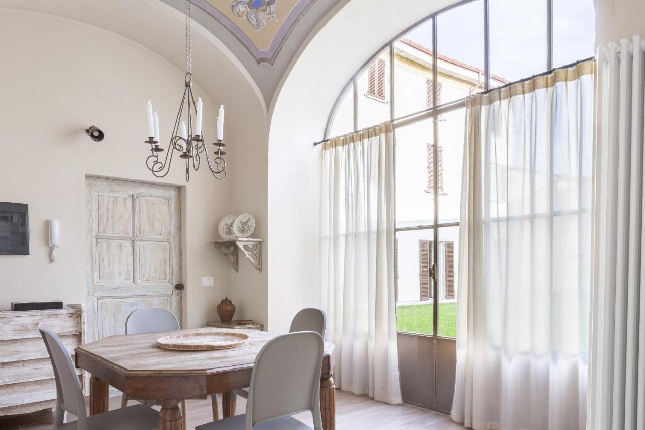 Appartement Palazzo Mia By Icasamia It à Castello Cabiaglio Extérieur photo